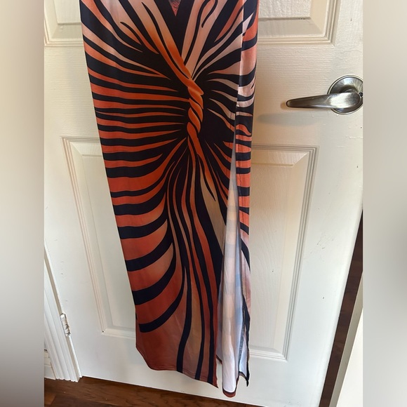 Tiger Stripes Maxi Dress - Picture 7 of 8